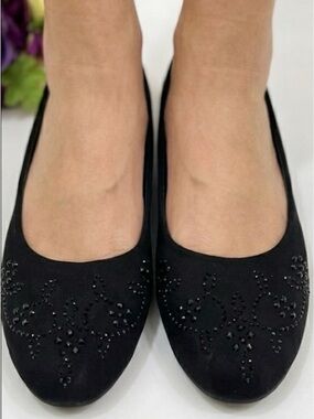 BLACK RIVET JENNA FLATS-RHINESTONES